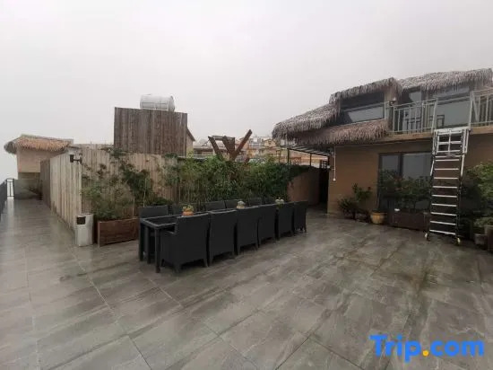 Yunshang Tianshang Jianyue Hostel
