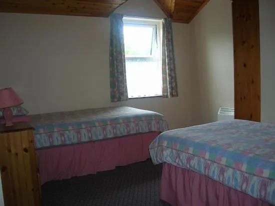 Riverbank Cottages