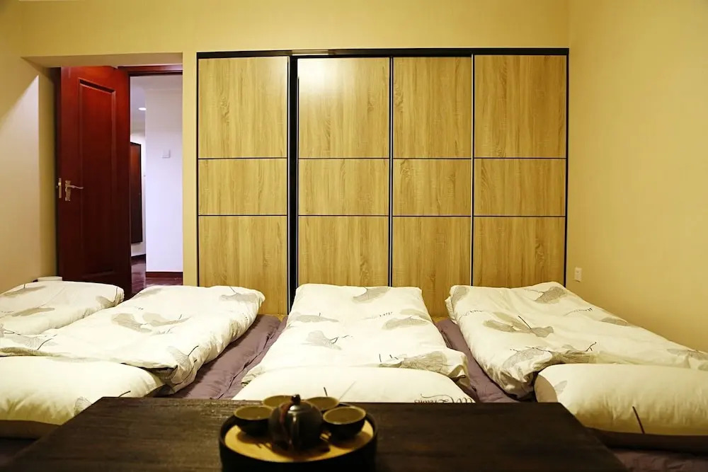 Beijing Sanlitun 2-Bedroom Spacious Apartment