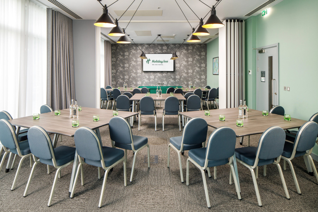Holiday Inn Manchester Airport T2 by IHG