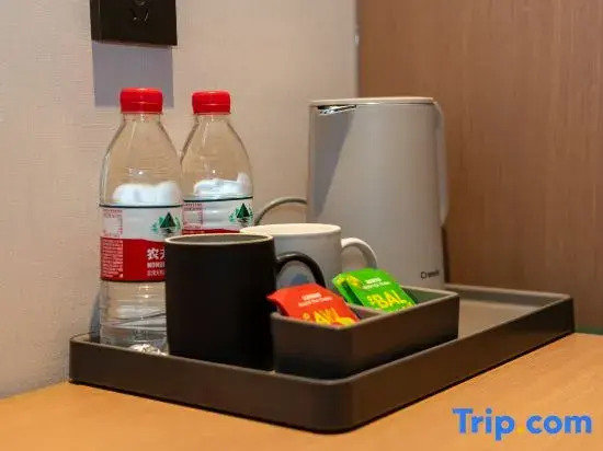 Taifei Hotel (North America N1 Longxing Street Subway Station)