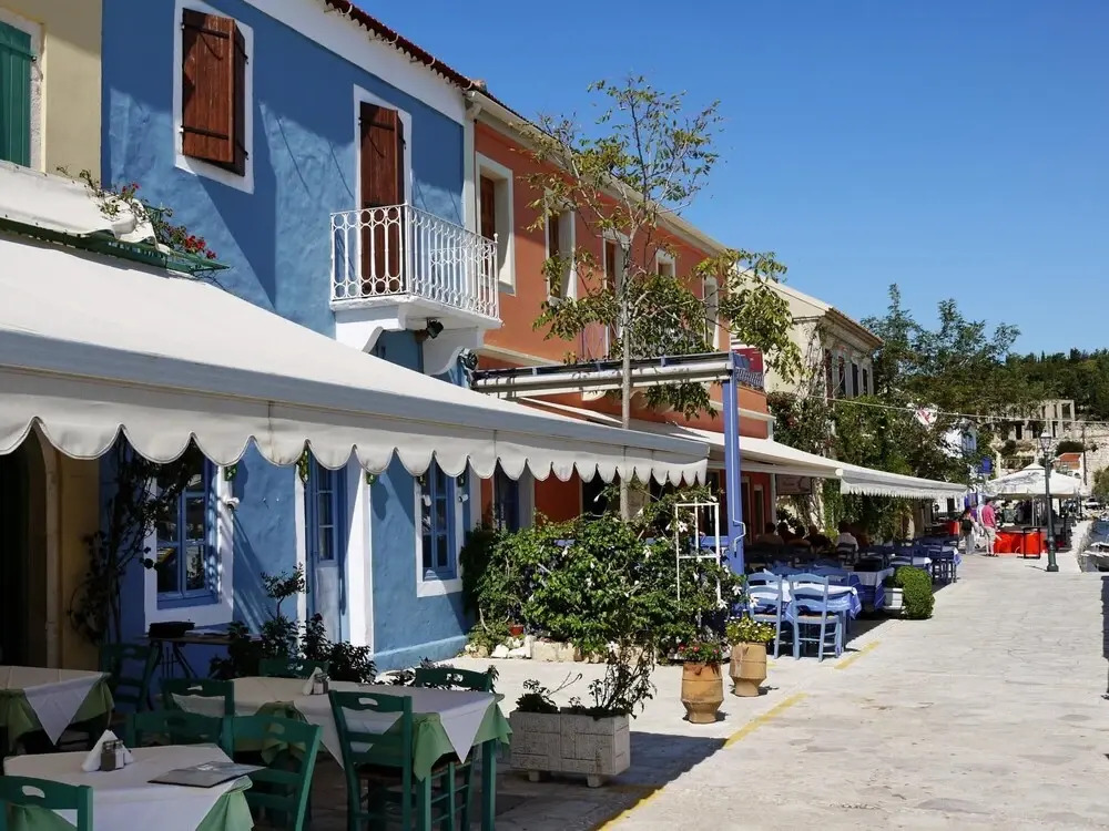 Villa Mandola Dazzling Views of Pine Trees Blue sea