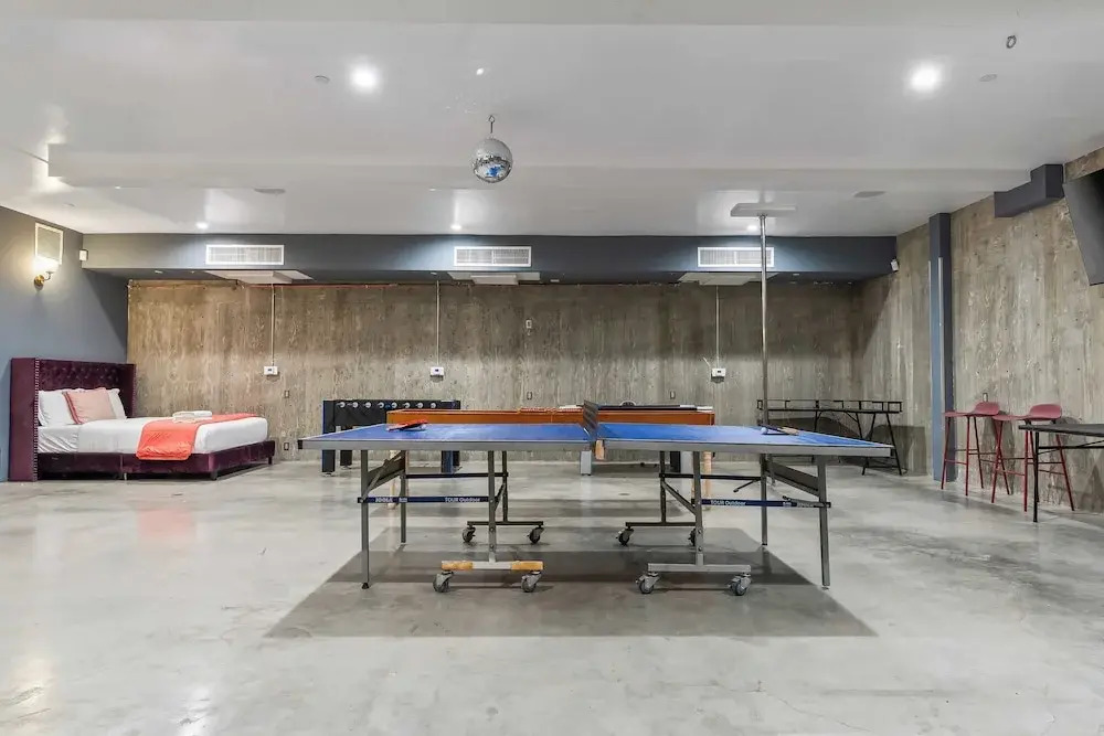 Luxe 8000 Sqft w/ 2 Pools, Sauna, Putting Green, Game Room Alta Vista Estate