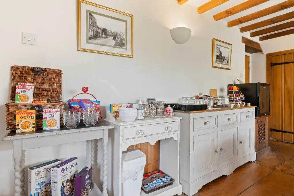 Guiting Guest House
