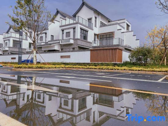 Longrui Homestay (Aoyuan Yingde Chocolate Kingdom)