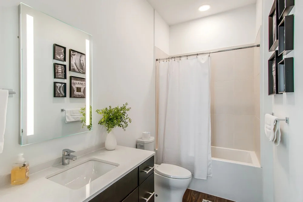 Illume New Elevated Community All-suite Layout 2 Bedroom Condo
