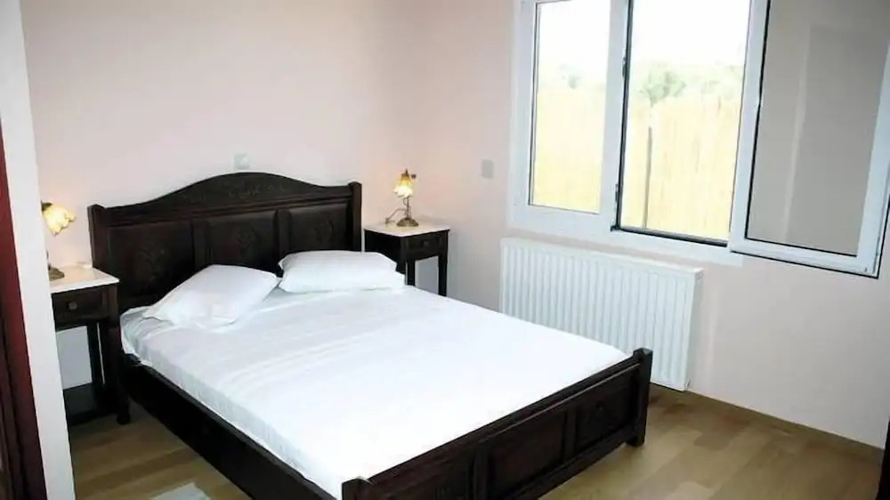 Gyra Villas - Villa Adonis with private pool