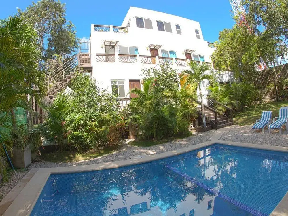 Mango Hotel