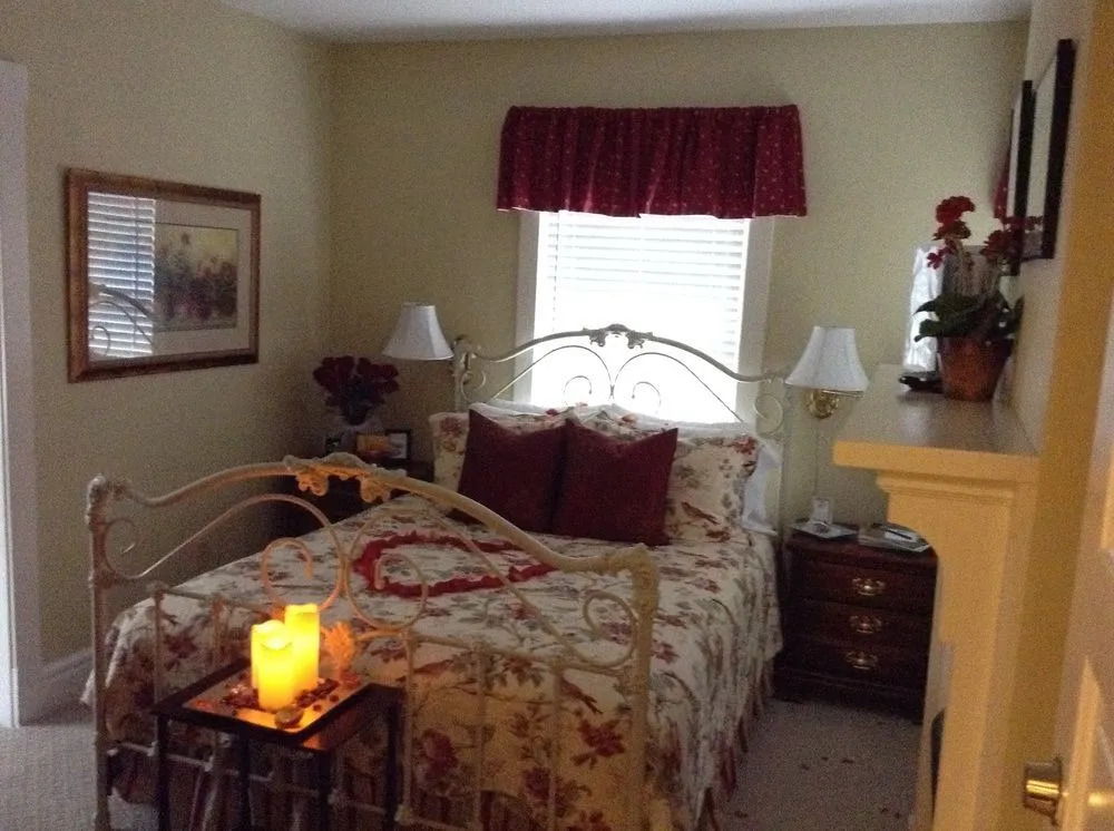 North Lodge on Oakland Bed and Breakfast