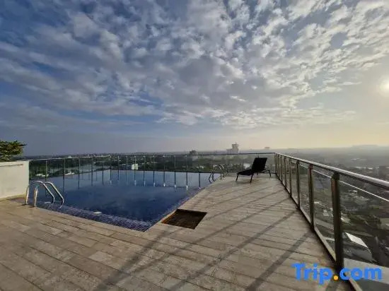 Luxury Spacious Ensuite in The Capital City
