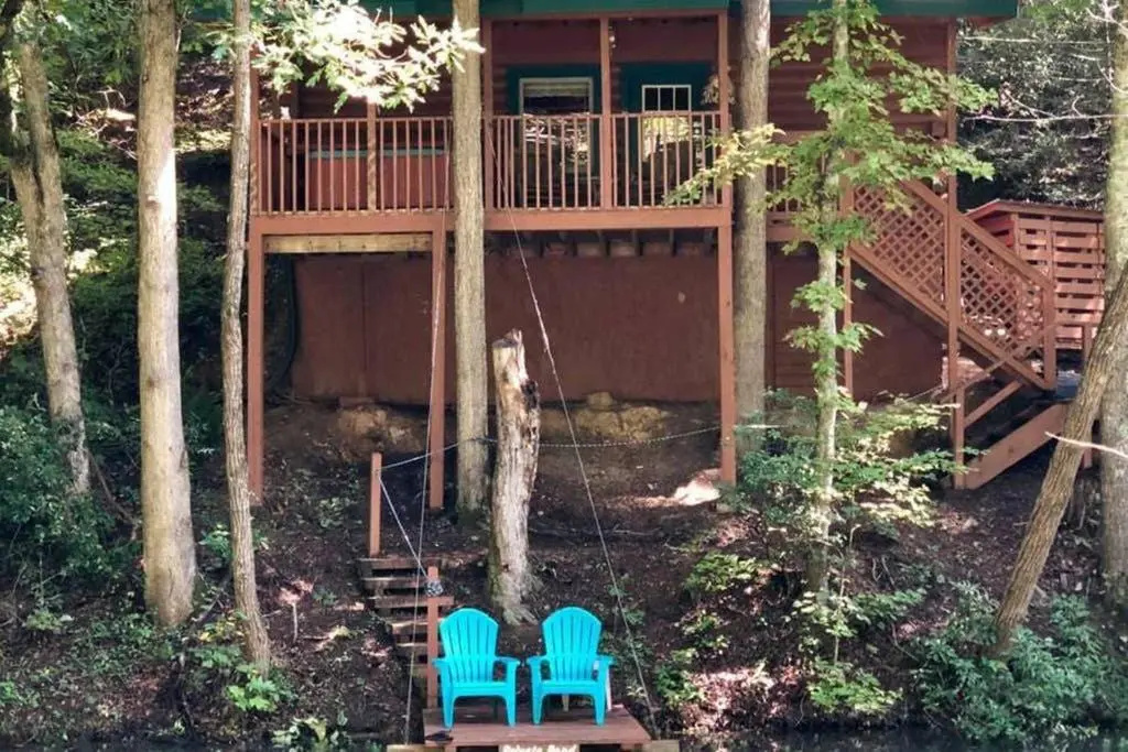 Private Fishing Pond - 10 Minutes to Downtown