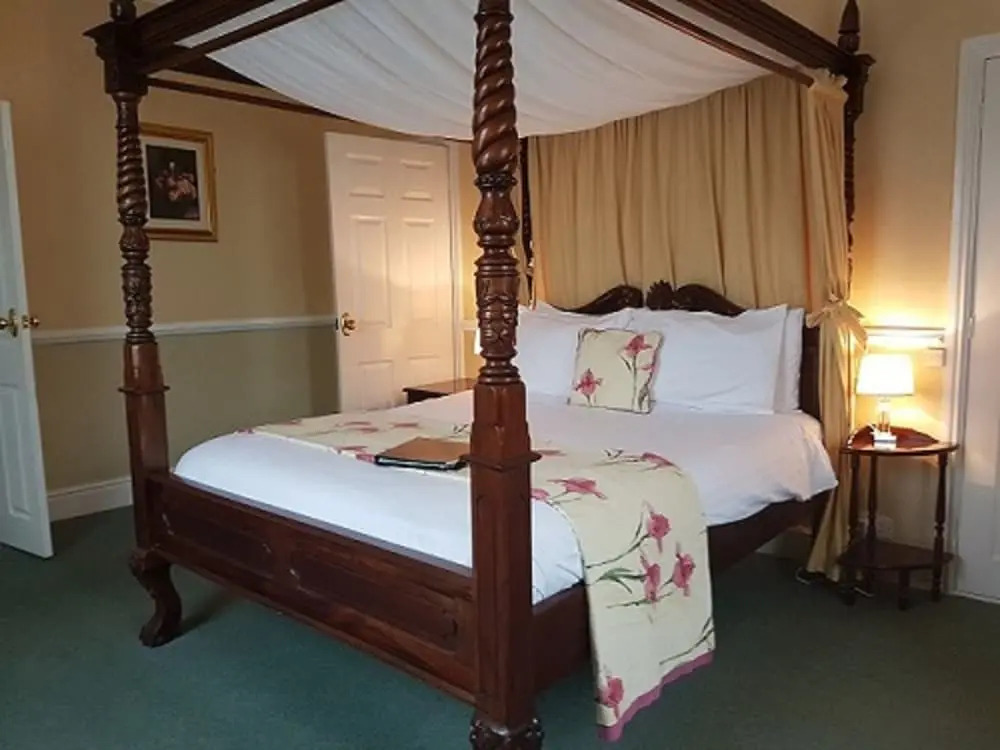 Lord Hill Hotel