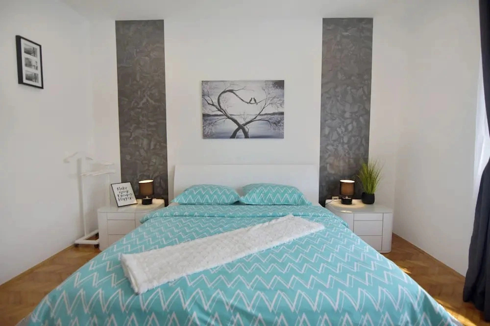 Spacious Apartment in Umag