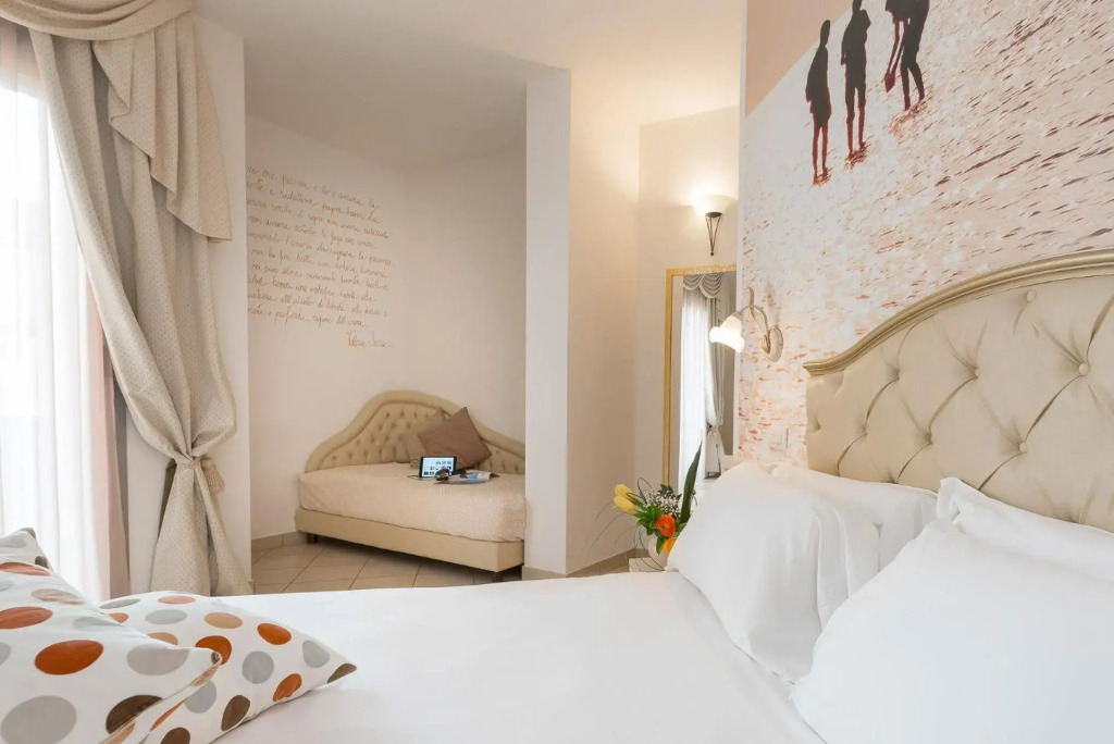 Отель Sovrana Hotel & SPA