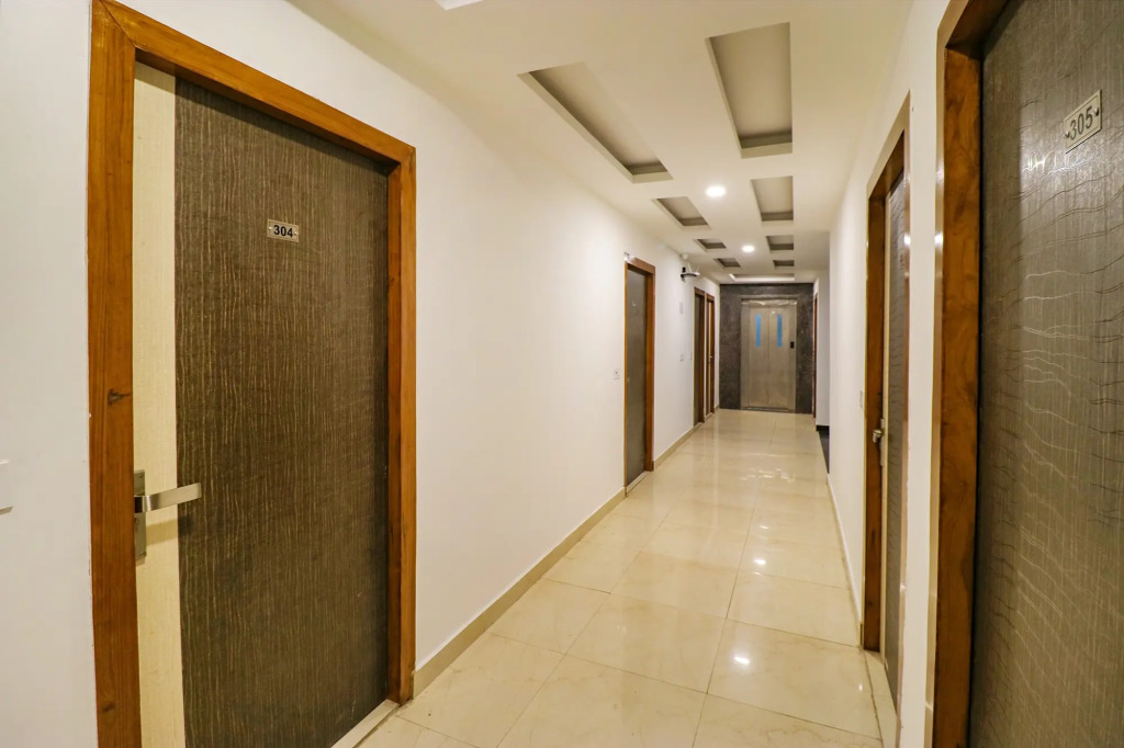 Hotel GROSS INTERNATIONAL NEAR DELHI AIRPORT