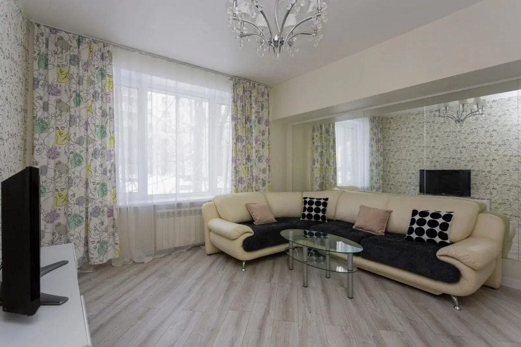 Moment House 2-я улица Синичкина 24А
