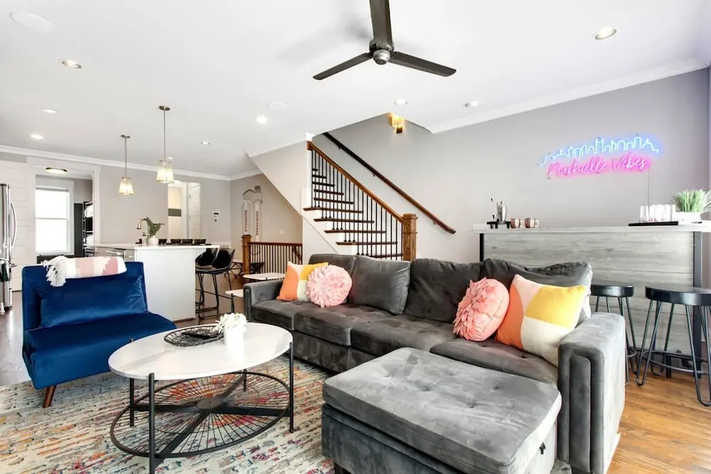 Near Gulch 12 South Book Luxury Now