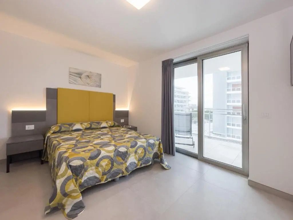 Nashira Apartments