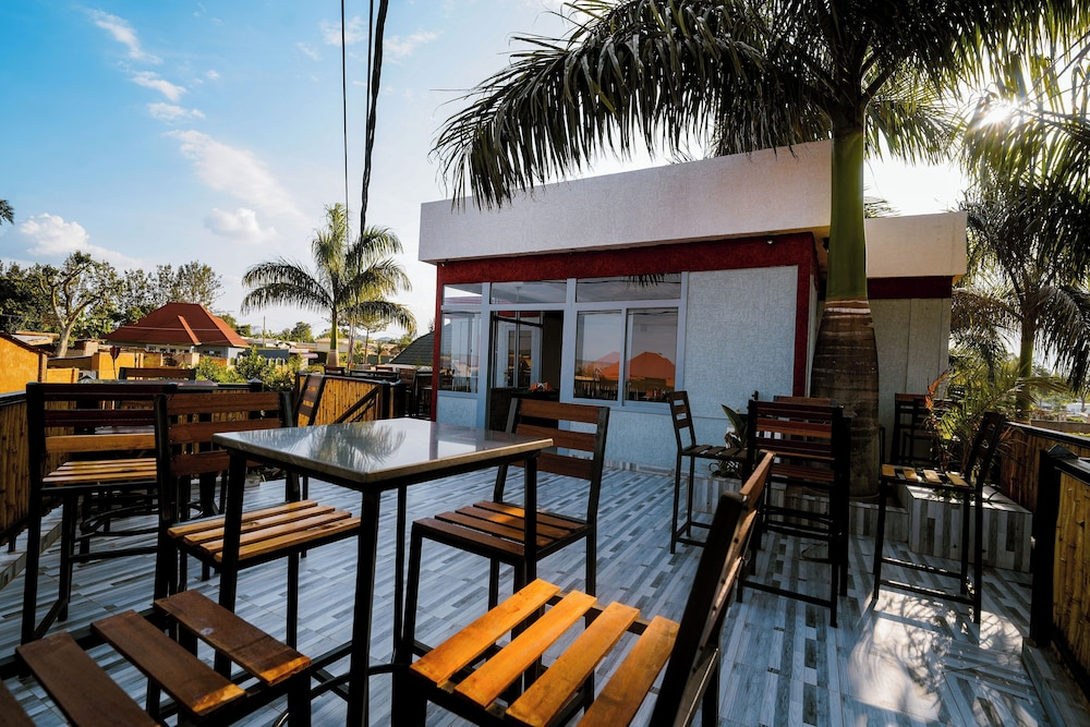 Murugano Village Hotel