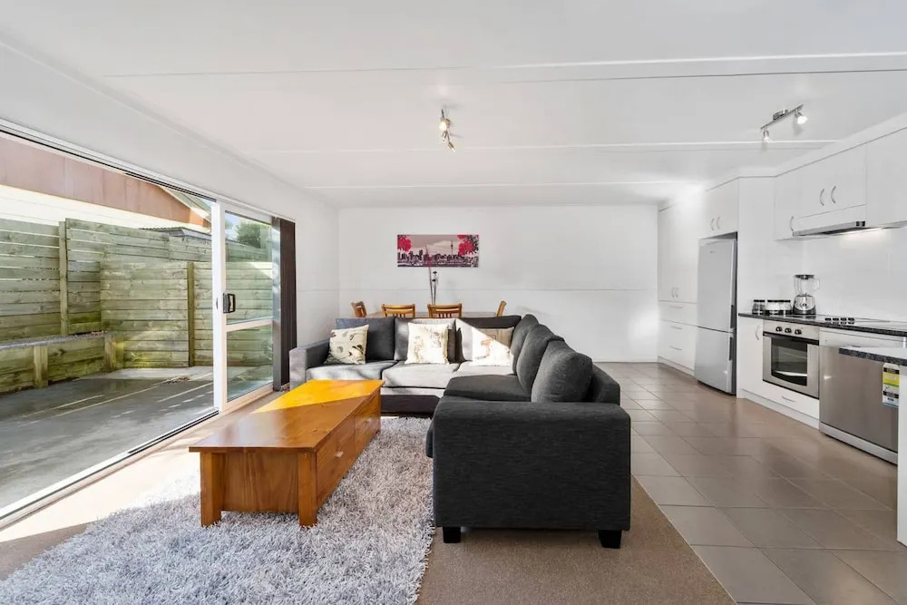 Awesome Central Rotorua Pad