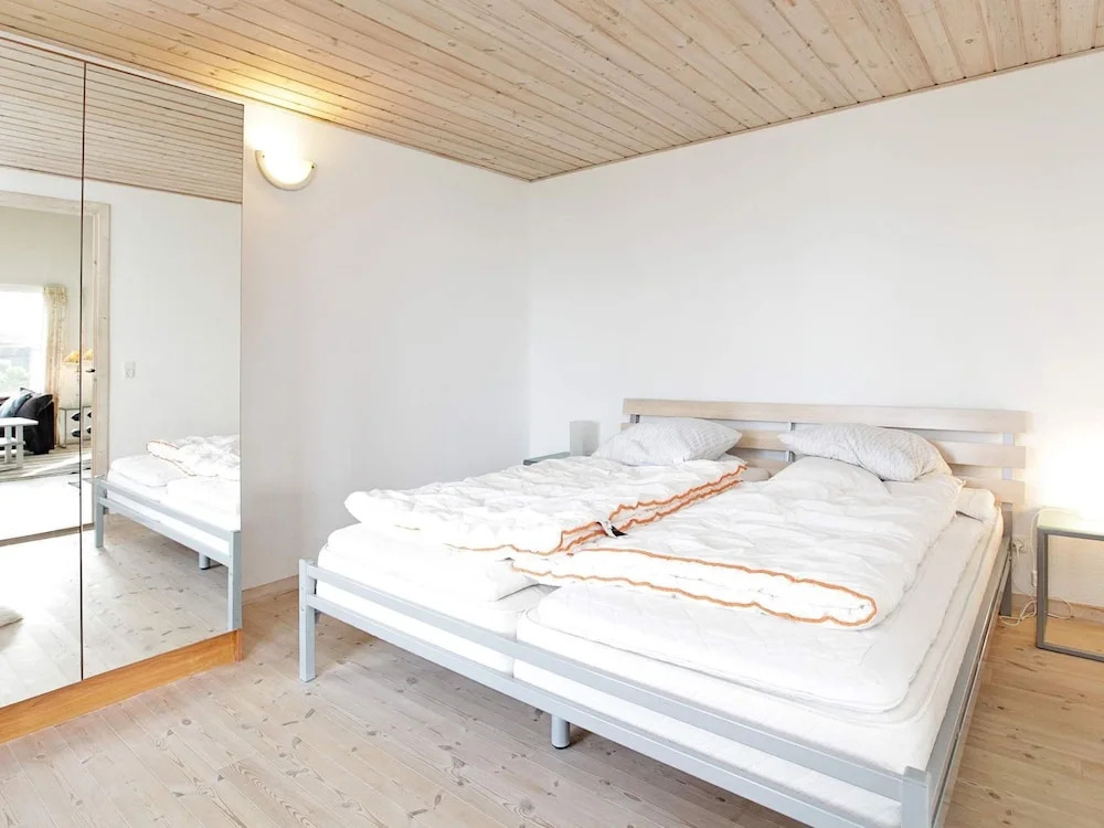 6 Person Holiday Home in Praesto