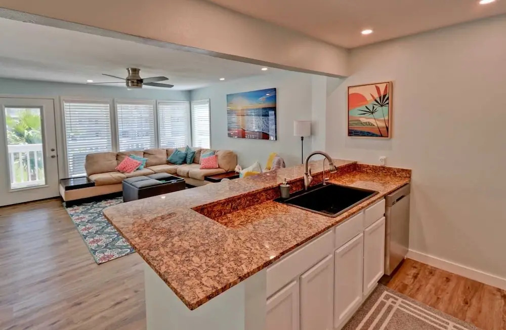 Gulfpoint 3209 3 Bedroom Condo by RedAwning