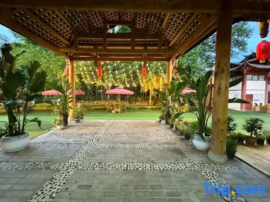 Mannisha Hotel (Jiezi Ancient Town)