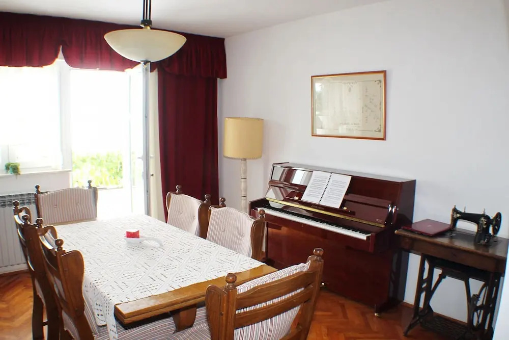 Sea View - Cosy & Comfortable - A3 Boris
