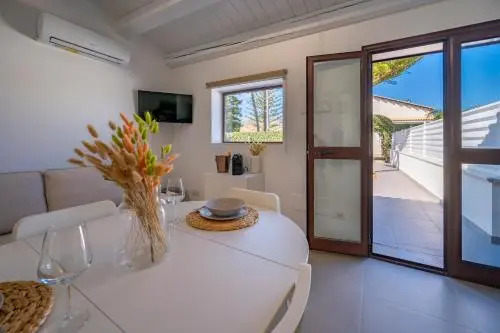 Villa Dolmen Beach