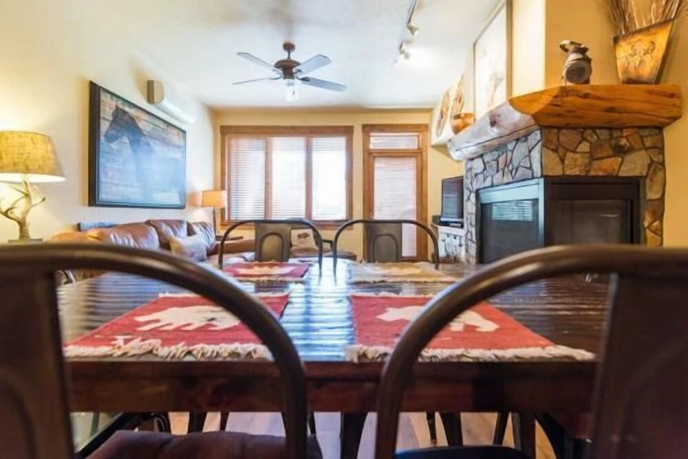 2106 Timberline Lodge, Trappeur's Crossing Apartment 2