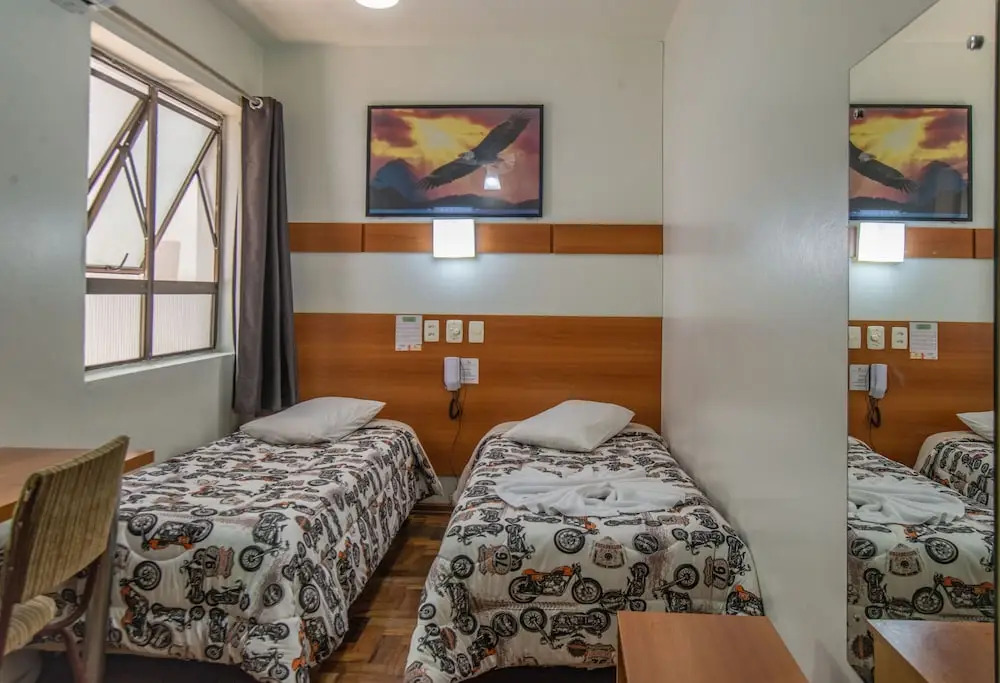 Bandeira Hotel