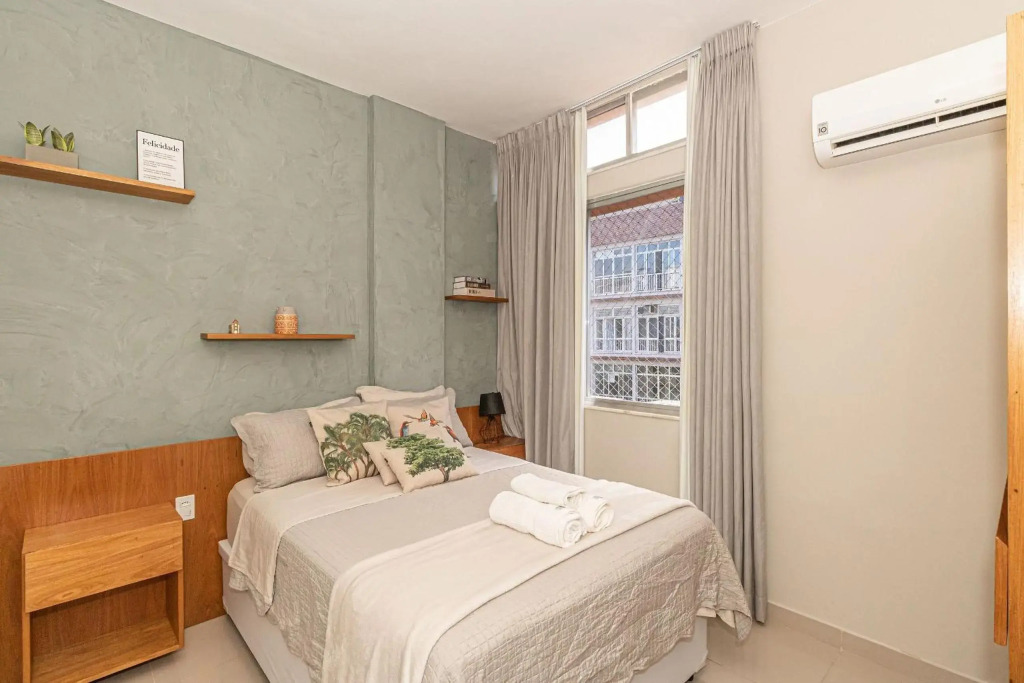 LOFT EM IPANEMA - 100 METROS DA ESTAÇÃO GENERAL OSÓRiO, 200 METROS DA PRAIA