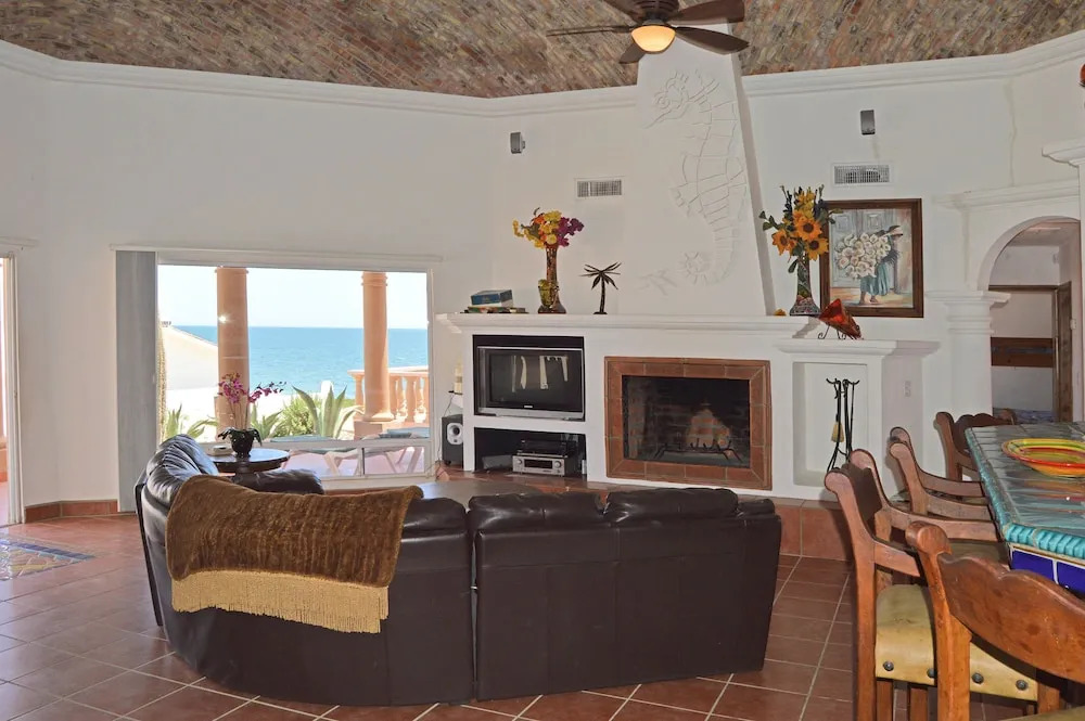 Marbrisa De Cortez 5 Bedroom Home