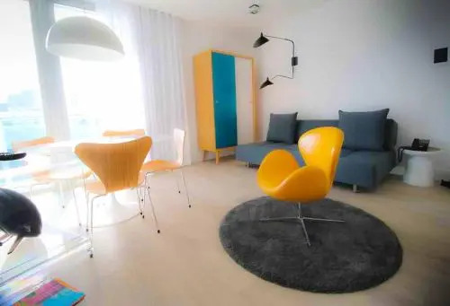 Boutique Hotel Suite 1215 West Avenue