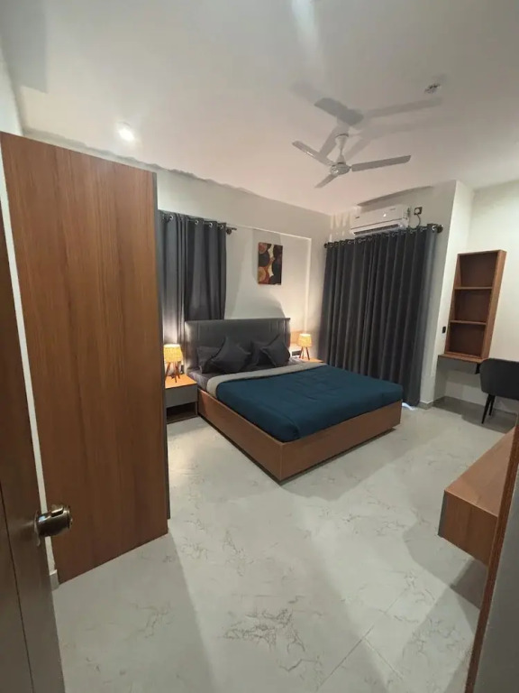 Housr 36 Studio Rooms Bangalore Near Leela Palace
