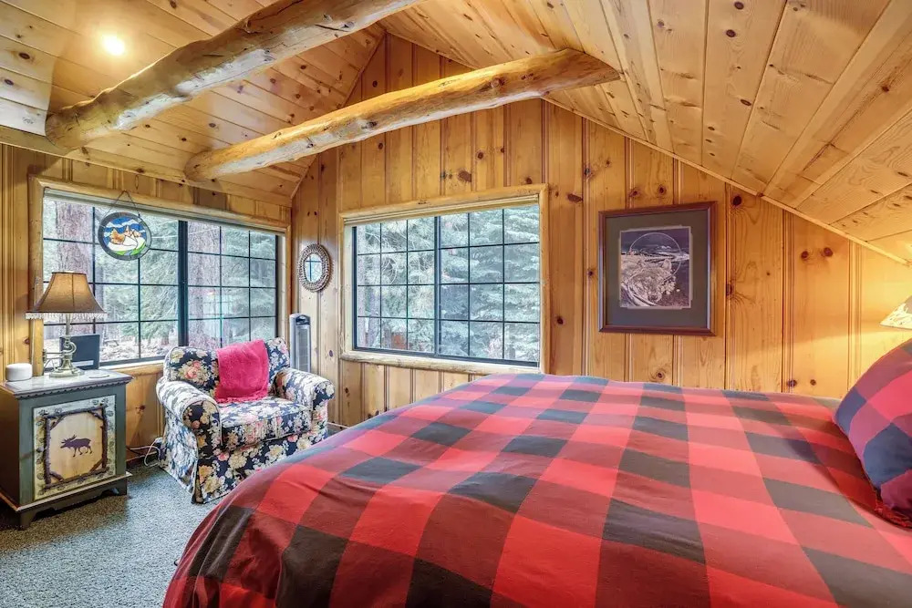 < 1 Mi to Lake Tahoe Beaches: Home w/ Fire Pit!