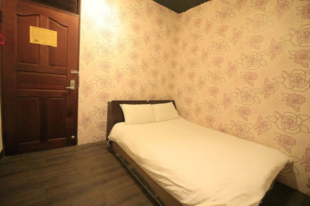 Fengjia Backers Hostel
