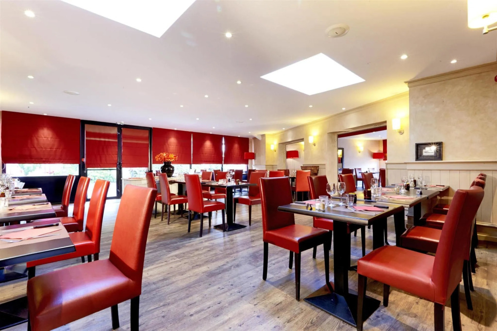 Brit Hotel Essentiel Cholet