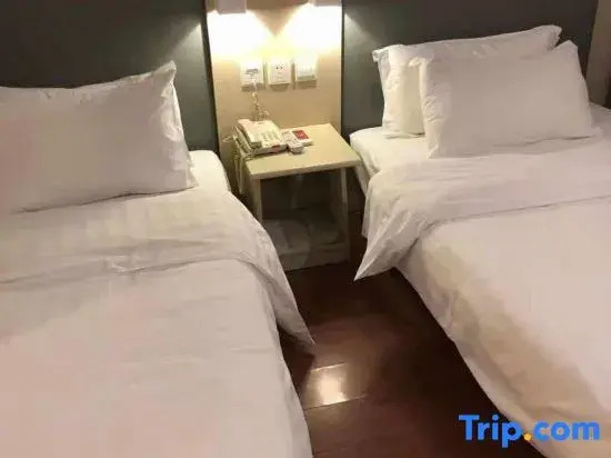 Shanghai Yujian Hotel