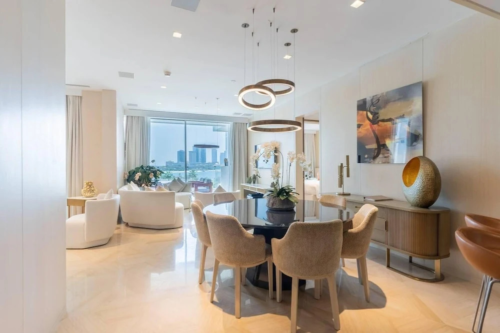 Five Palm Jumeirah Luxurious 2bdr Stunning Views