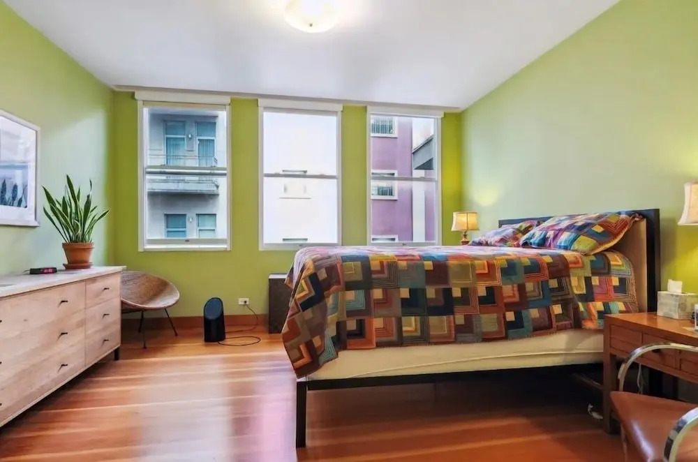 Surprisingly Unique 2br Urban Oasis W/ Sauna In Ny 2 Bedroom Home