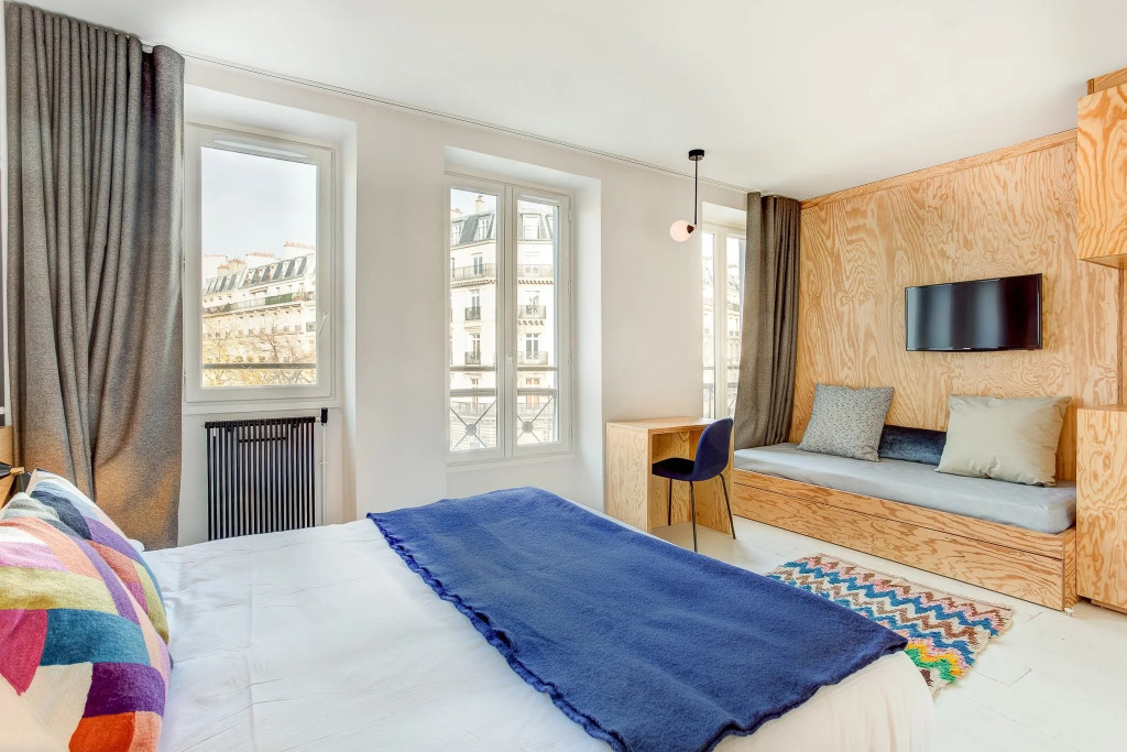 Отель Montholon Paris
