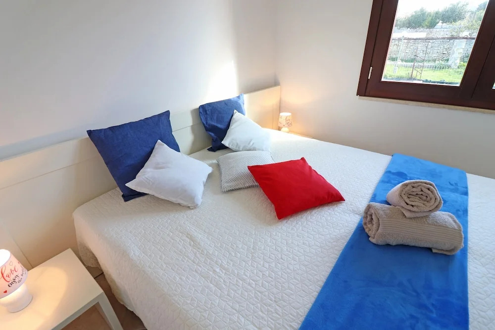 House Holidays Yasmine To Otranto 6 Places