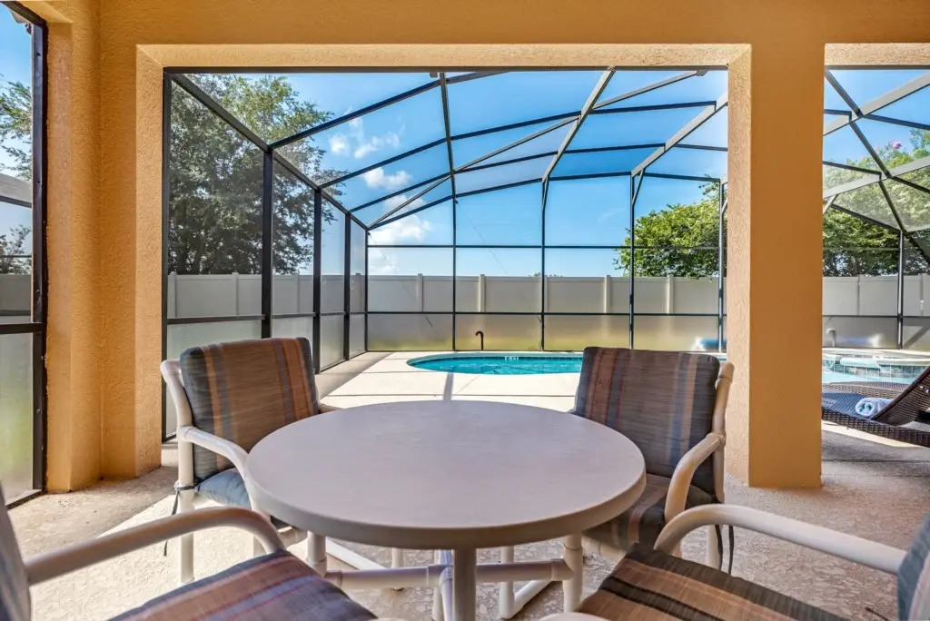 Spacious Poolside Escape