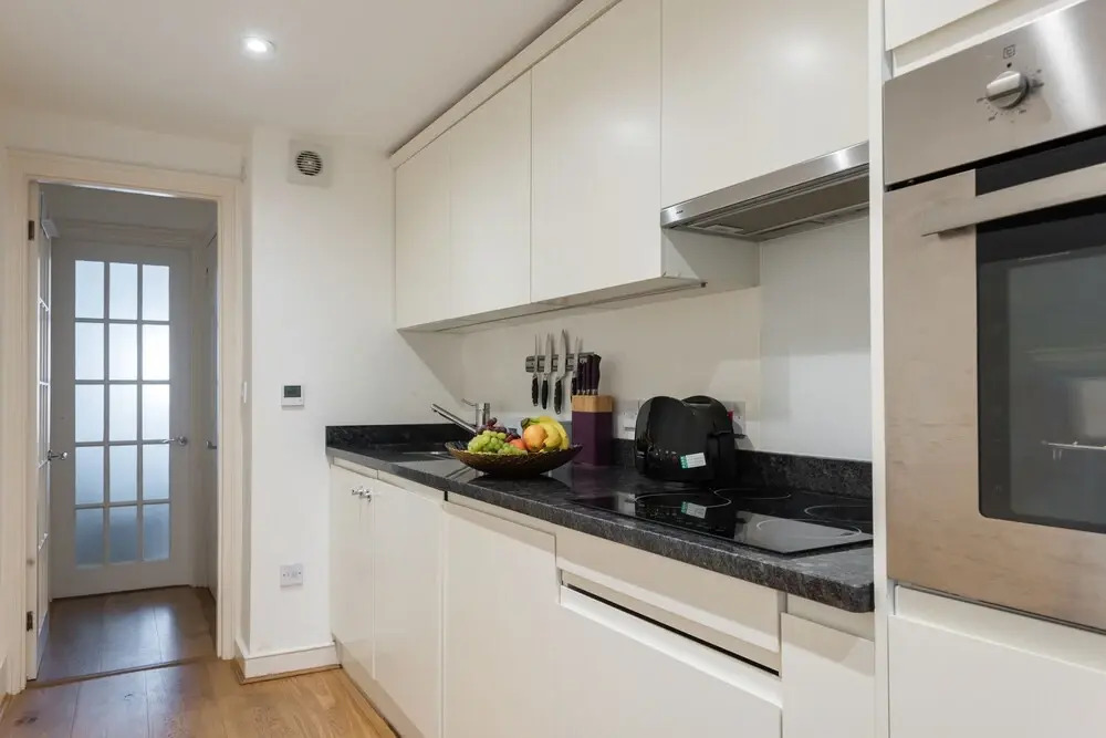Platinum Apartment Next to Westminster 9983