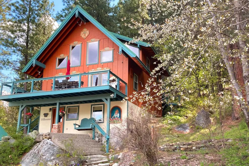 Tamarack Haus' Hot Tub & EV Charging: Walk Dtwn!
