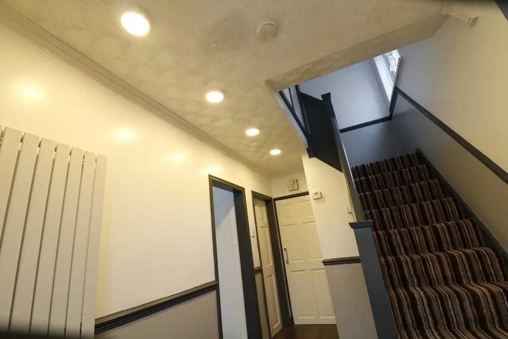 Lovely 4-bed House in Nottingham