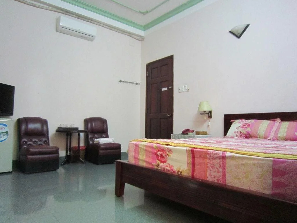 Phi Long Riverside Hotel