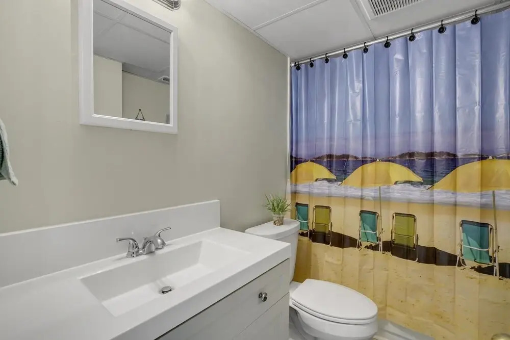 Thunder Island 139d 2 Bedroom Condo by RedAwning