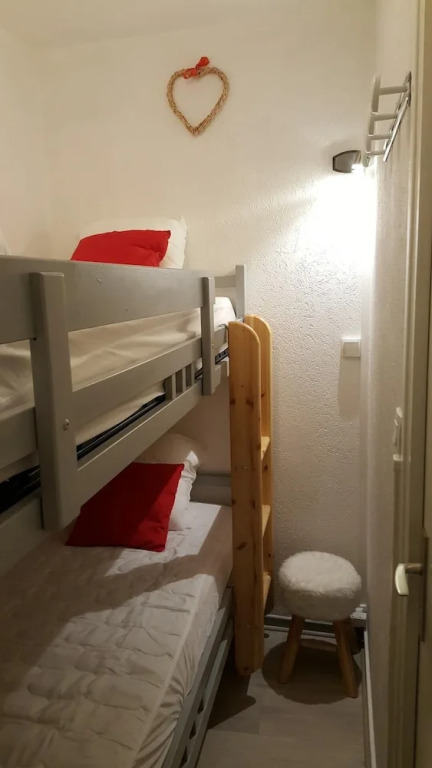 Crey DU Quart N°34 : Studio Cabine 4 Personnes / Studio Cabin 4 People